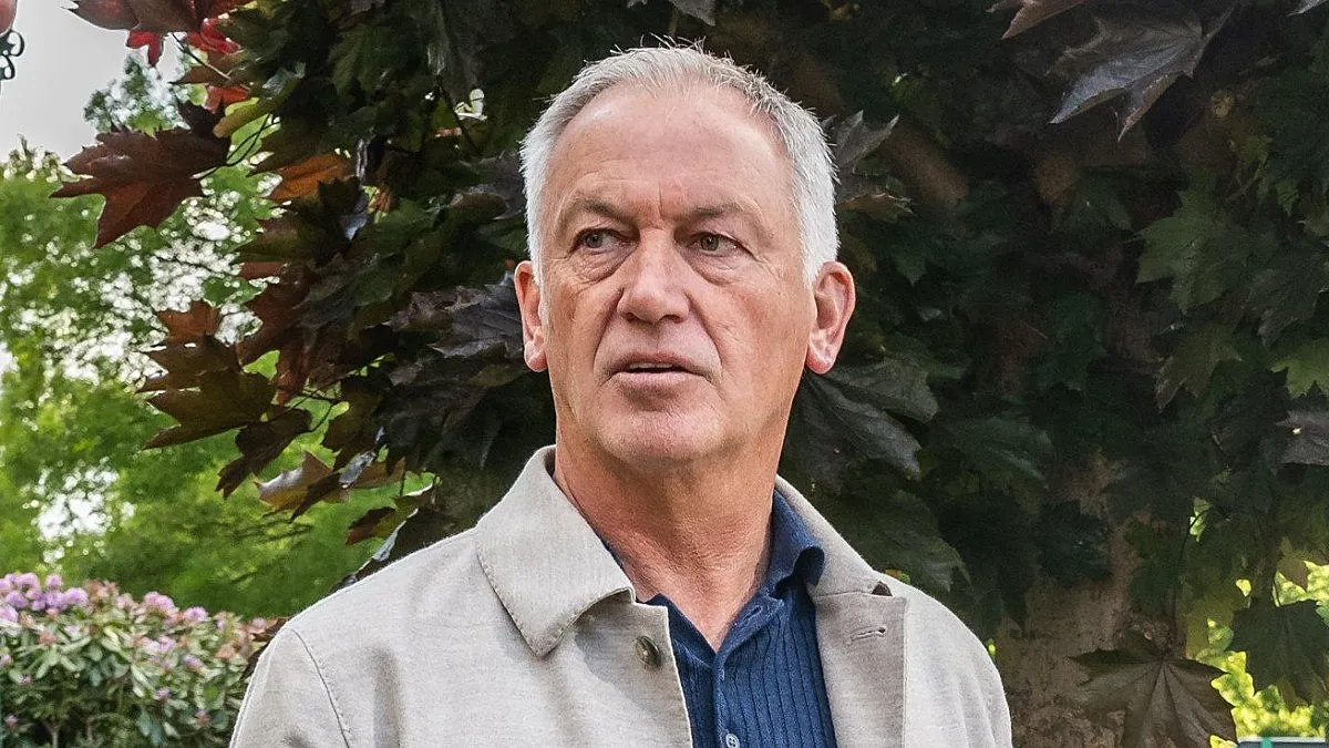 Marc Degryse: Emotional Reaction to Loss – Offside