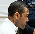 Van gevangenis richting voetbalveld: 'Walgelijke Dani Alves-zet'
