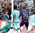 Klasseflitsen helpen wisselvallig Paars-Wit voorbij kustploeg