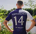 Anderlecht presenteert nieuwe thuistenues (📷)
