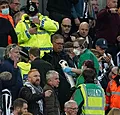 Fan zakt in mekaar: Newcastle-Tottenham stilgelegd