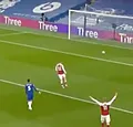 Arsenal klopt Chelsea na gigantische blunder