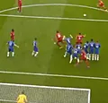 Liverpool pakt Chelsea bij de keel met heerlijke vrije trap (🎥)