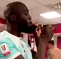 Dansjes en dikke sigaar: Lukaku laat zich gaan na bekerwinst