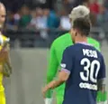 Messi zorgt voor bijzondere taferelen na PSG-debuut (🎥)
