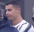 Ronaldo misnoegd na wissel, Pirlo spelt hem de les (🎥)
