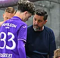 Hasi klopt zich op de borst: 