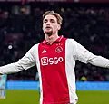 Ajax wint Klassieker in extremis, Barça doet gouden zaak