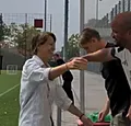 Kompany ontroert Duitsland met héél bijzonder bezoek
