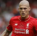 BAM! Is deze keiharde elleboogstoot van Skrtel niet rood en een penalty waard?