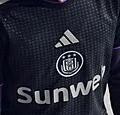 Anderlecht showt nieuw derde shirt: zwart en zilver