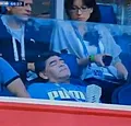 WTF? Maradona lijkt volledig van de wereld tijdens vitale match Argentinië