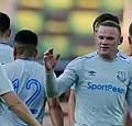 VIDEO: Man met kind gaat los bij Everton - Lyon