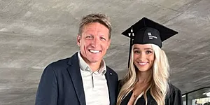 Amy Sonck mikpunt van spot: vader Wesley grijpt hard in