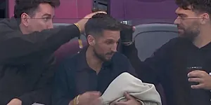Vertederend: Dries Mertens viert babyborrel in Lotto Park