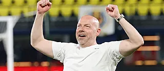 Riemer stuurt 5 spelers naar de exit