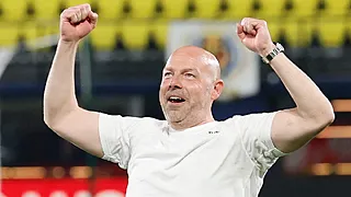Riemer stuurt 5 spelers naar de exit