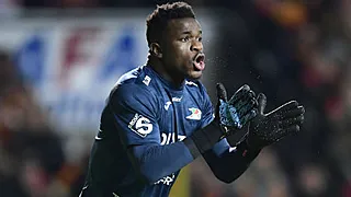'KV Oostende duwt doelman naar de uitgang'