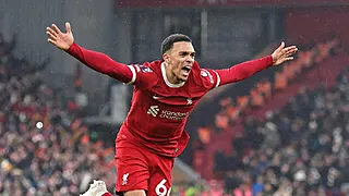 Liverpool viert na spektakelstuk, Chelsea dankt VAR
