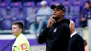 Kompany neemt door fans geviseerde jonkie in bescherming