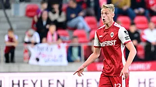 Langer bij Antwerp? Van den Bosch geeft update