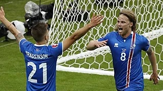 IJsland slaat toe in slotminuten en neemt het op tegen Engeland