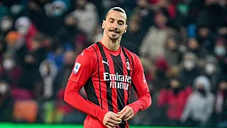 Milan verliest na knotsgek slot, Mertens doet uitstekende zaak 