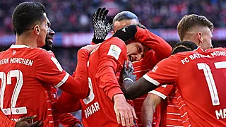 Bayern verzorgt spektakel en zet Dortmund onder druk