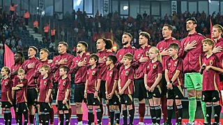 Duivels-fans spuwen één man uit: "Komen nergens met hem"