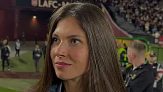 Wat speelt er écht tussen Céline Dept en Lionel Messi?