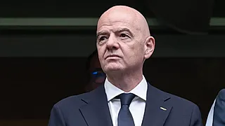 'Balogun-bom zindert na: Infantino in vieze papieren'