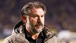 'Genk in shock: pikante kleedkamer-bom duikt op bij Hoefkens'