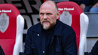 'Oosting in vieze papieren: Antwerp legt C4 klaar'