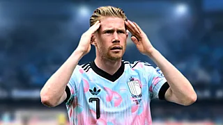 Napoli draait volledig: De Bruyne krijgt pijnlijke klap