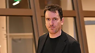 Sam Kerkhofs haalt vernietigend uit: “Het is een beerput!”