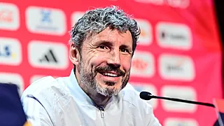 Nieuw middenveld, nieuwe aanvoerder: Van Bommel geeft hint