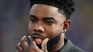Micah Richards krijgt hartbrekend nieuws vlak voor WK-uitzending