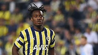 Batshuayi steelt show met hattrick én assist