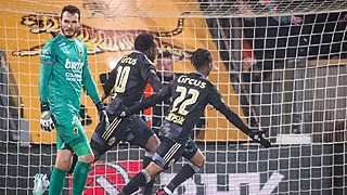 Blitzstart bezorgt Standard vlotte zege in Oostende