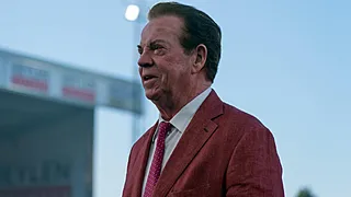 Bom barst op de Bosuil: 'Gheysens plukt Antwerp kaal'