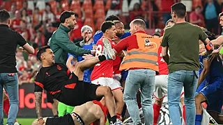 Pijnlijke beelden: Waalse derby ontspoort nog helemaal
