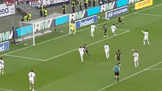 Sensatie in halve finales FA Cup, Castro-Montes nekt Theate