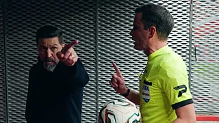 Ongeziene beelden: dít snauwde Hasi aan rust tegen Lambrechts