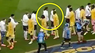 Controverse bij aftrap Engeland-Ghana na handshake-incident