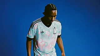 Rode Duivels stellen nieuw uitshirt voor