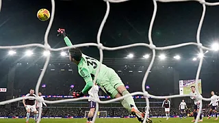 Wéér geen clean sheet United: Engelse pers beoordeelt Lammens