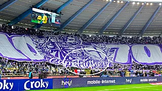 Gênant moment: Anderlecht-tifo viraal na pijnlijke fout