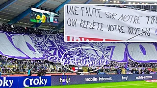 Anderlecht-fans spotten met tifo-blunder: sneer aan spelers