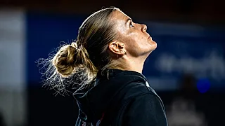 Club-fan Julie Vanloo krijgt na titelviering koude douche