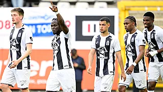 Zwak Genk lijdt in Charleroi eerste nederlaag van play-offs